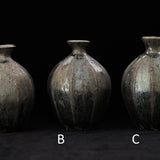 黒志野一輪挿し