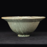 White decorative rim bowl